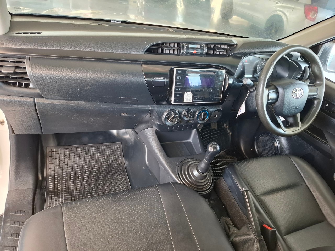 LINE_ALBUM_TOYOTA HILUX REVO SINGLE CAB 2.4 J ปี2019_241207_1