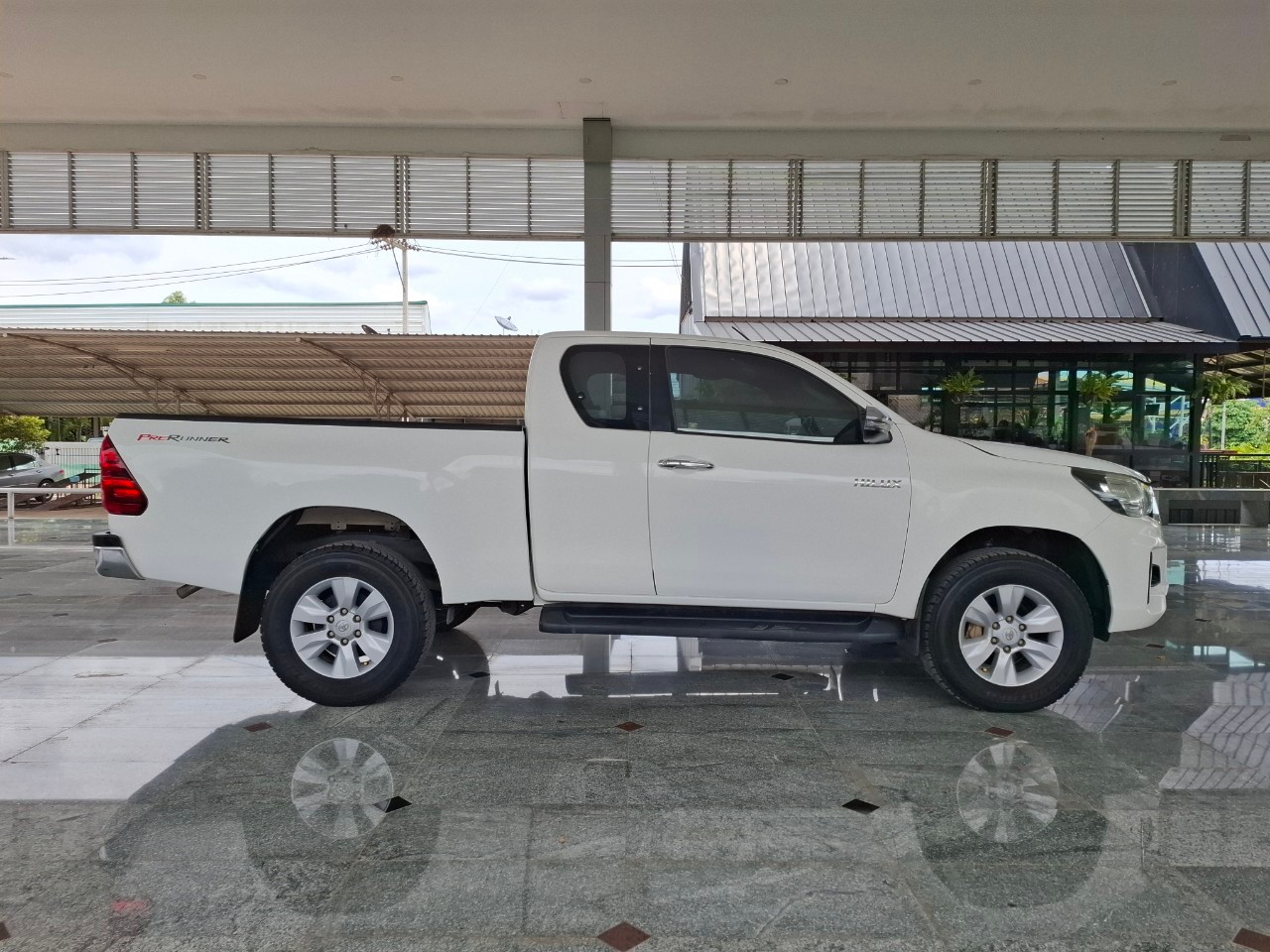 LINE_ALBUM_TOYOTA REVO 2.4 PRERUNNER SMARTCAB E AT ปี2017_240618_27