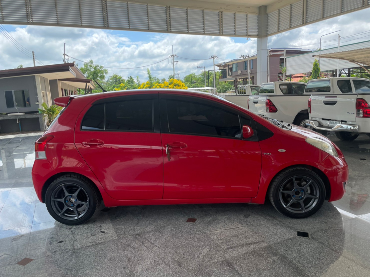 LINE_ALBUM_Toyota Yaris 1.5 j ปี 2011_๒๓๐๘๓๑_4