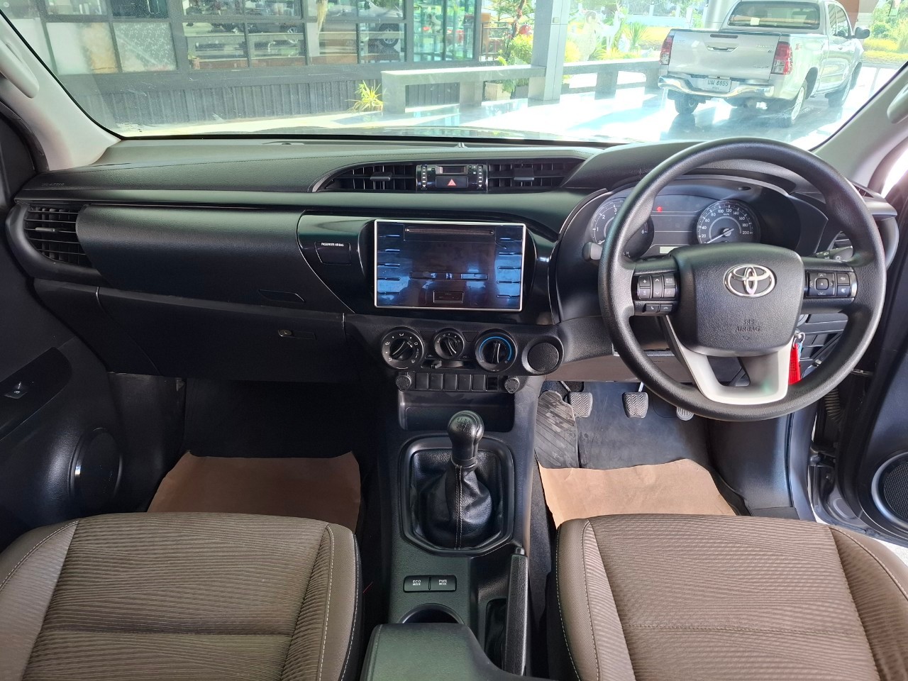 LINE_ALBUM_TOYOTA HILUX REVO SMARTCAB 2.4 PRERUNNER ปี2017_250103_17